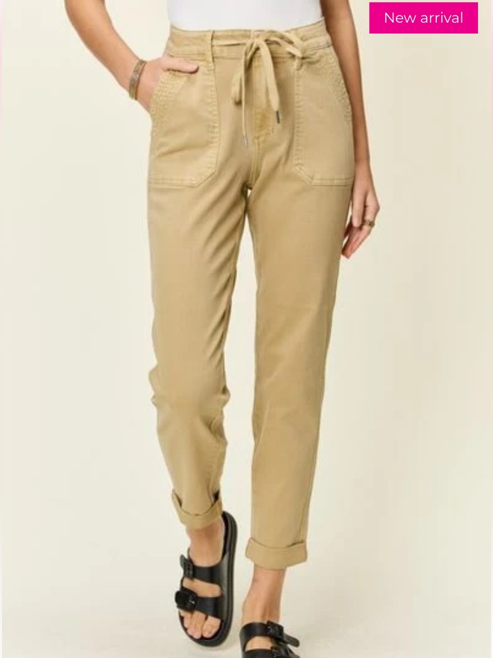 Judy Blue Drawstring Ankle Chino Jeans in Khaki